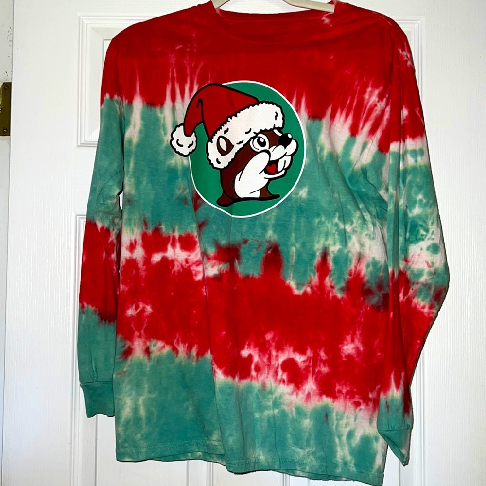 Buc-ees Christmas shirt